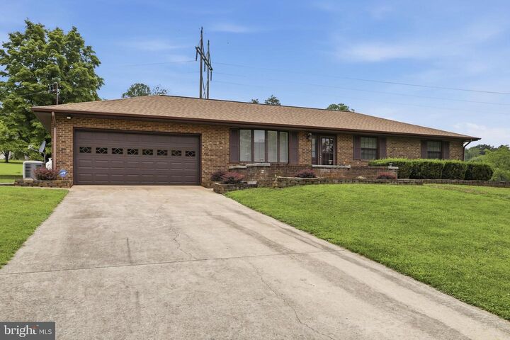Property Photo:  462 Tanglewood Loop  WV 26743 