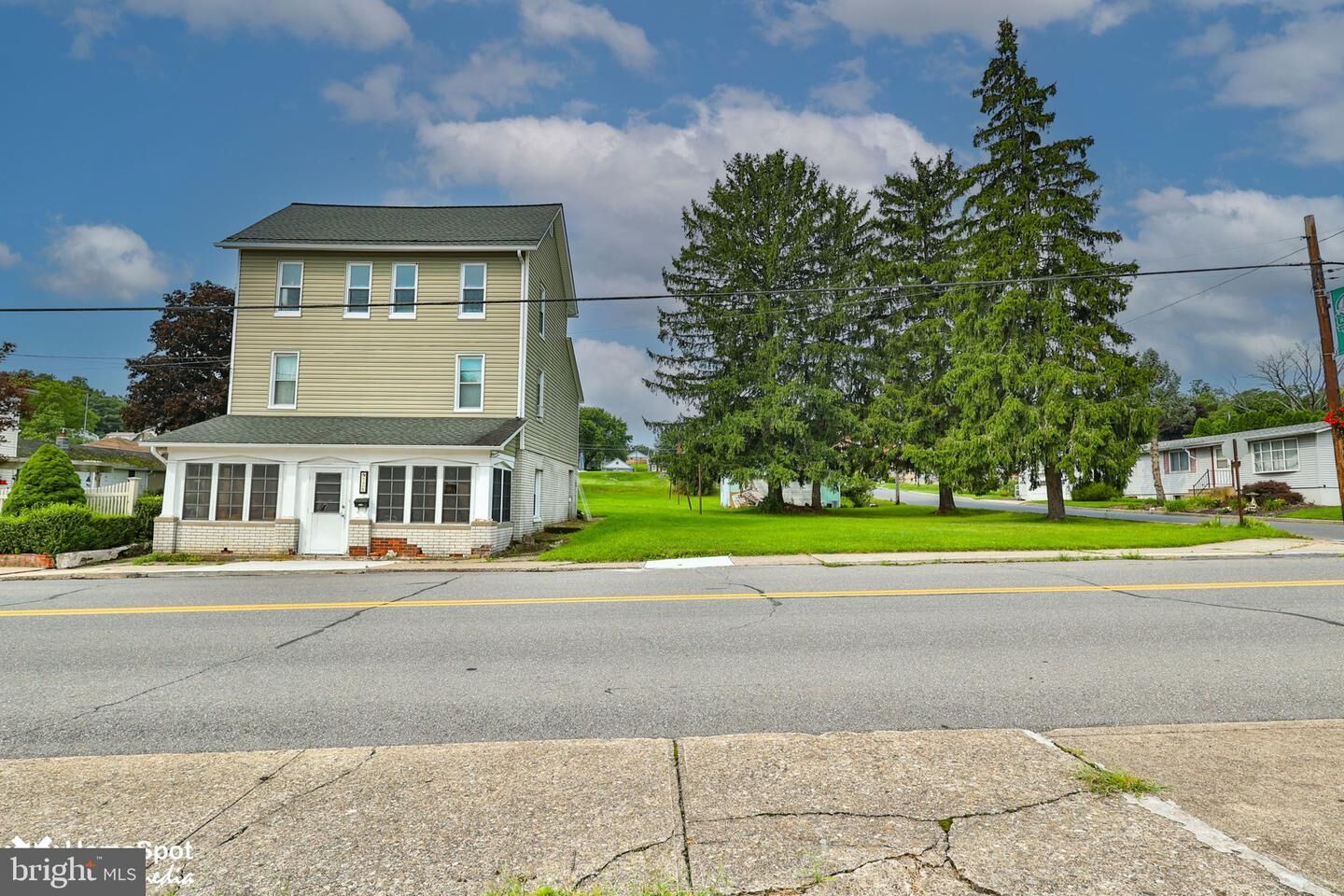 Property Photo:  726 Garibaldi Avenue  PA 18013 
