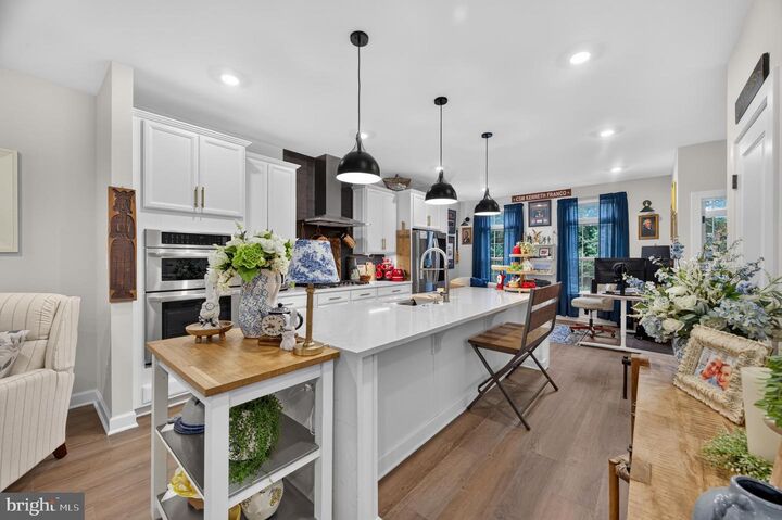 Property Photo: 3722 McLean Avenue VA 22030
