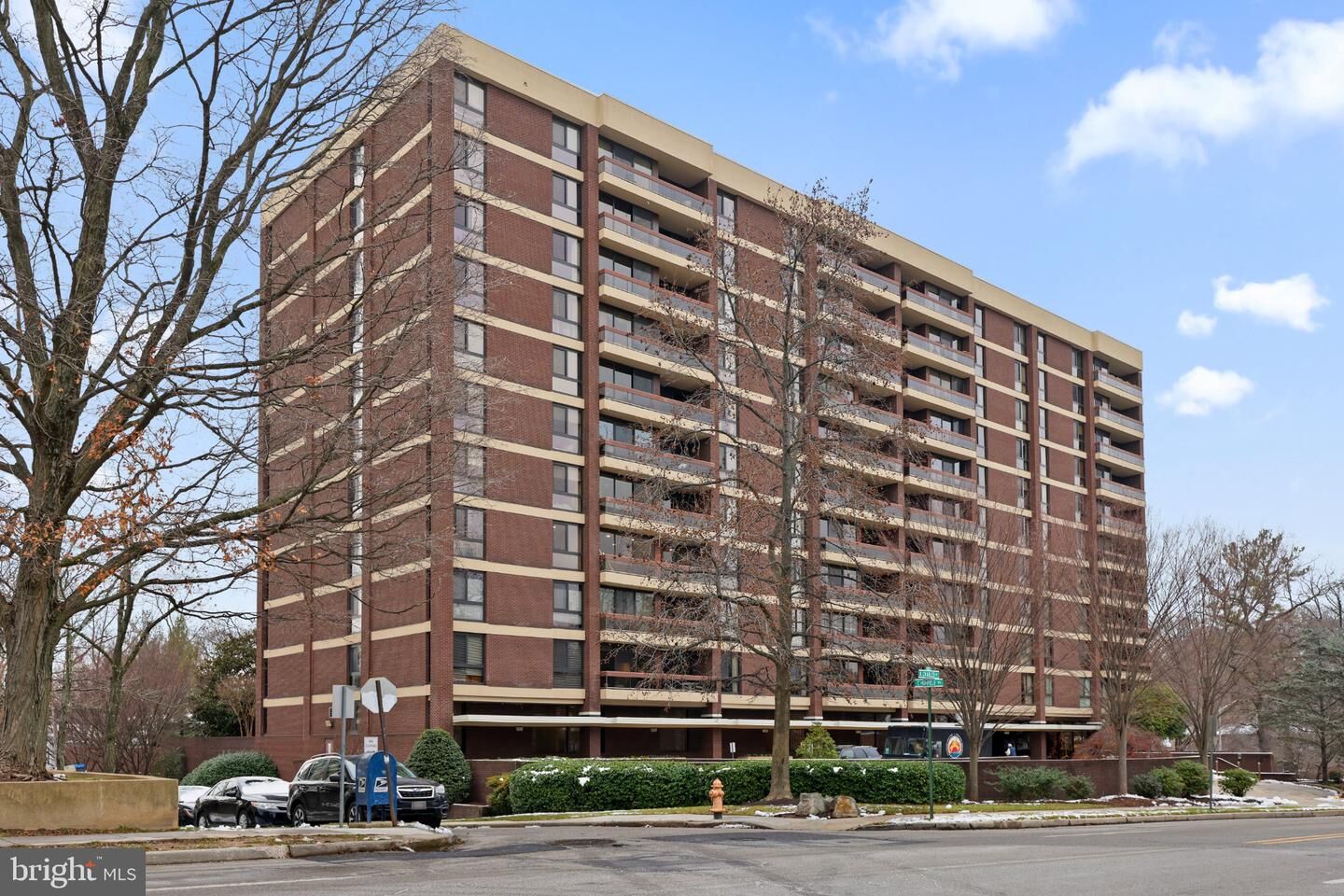 Property Photo:  4100 N Charles Street 1001  MD 21218 