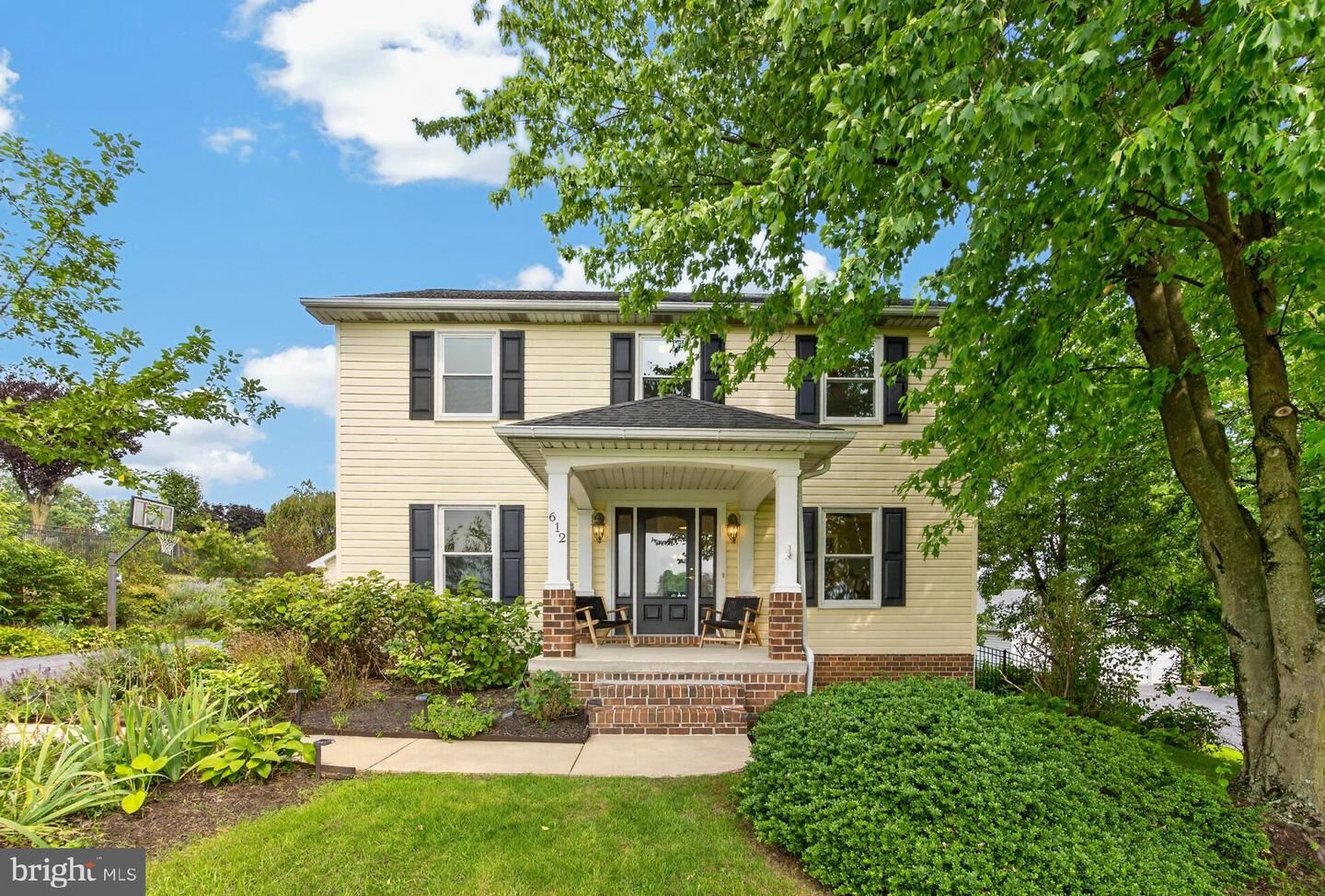 Property Photo:  612 Nissley Drive  PA 17057 