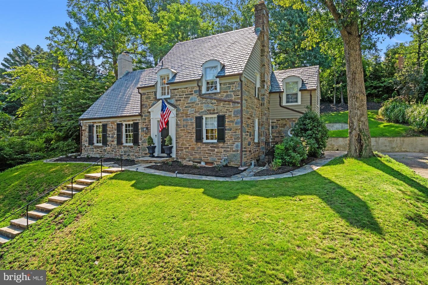 Property Photo:  6029 Grove Drive  VA 22307 