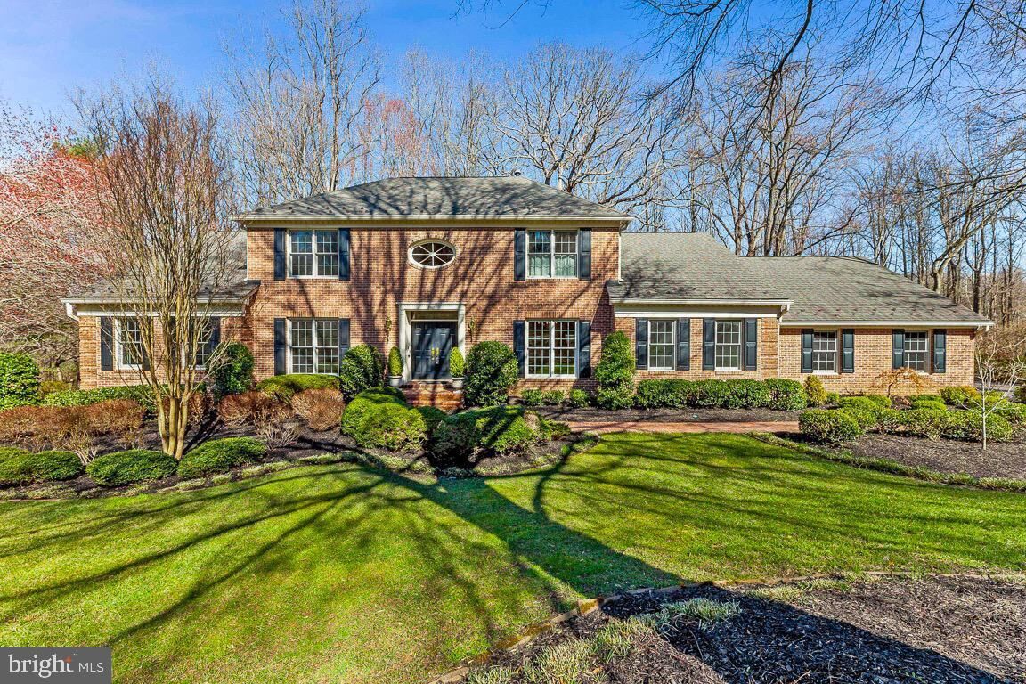 Property Photo:  2007 Carrhill Road  VA 22181 