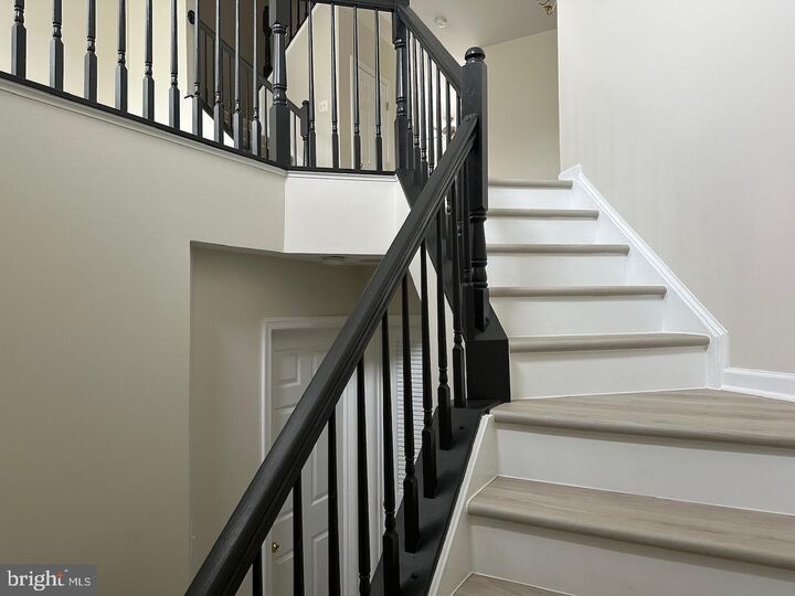 Property Photo:  1310 Saunders Drive  VA 22401 