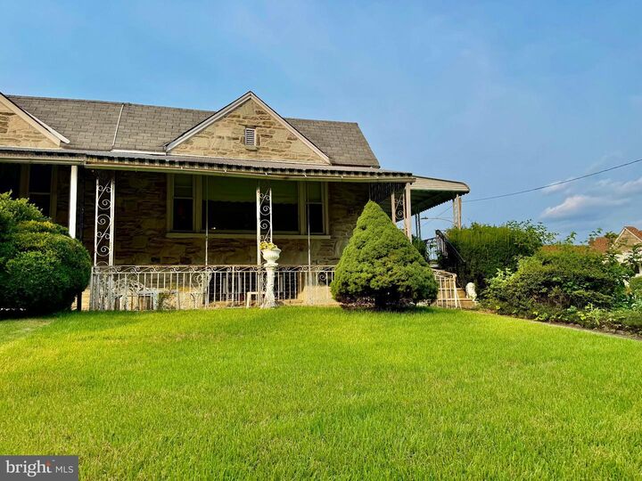 Property Photo: 2529 Winchester Avenue PA 19152