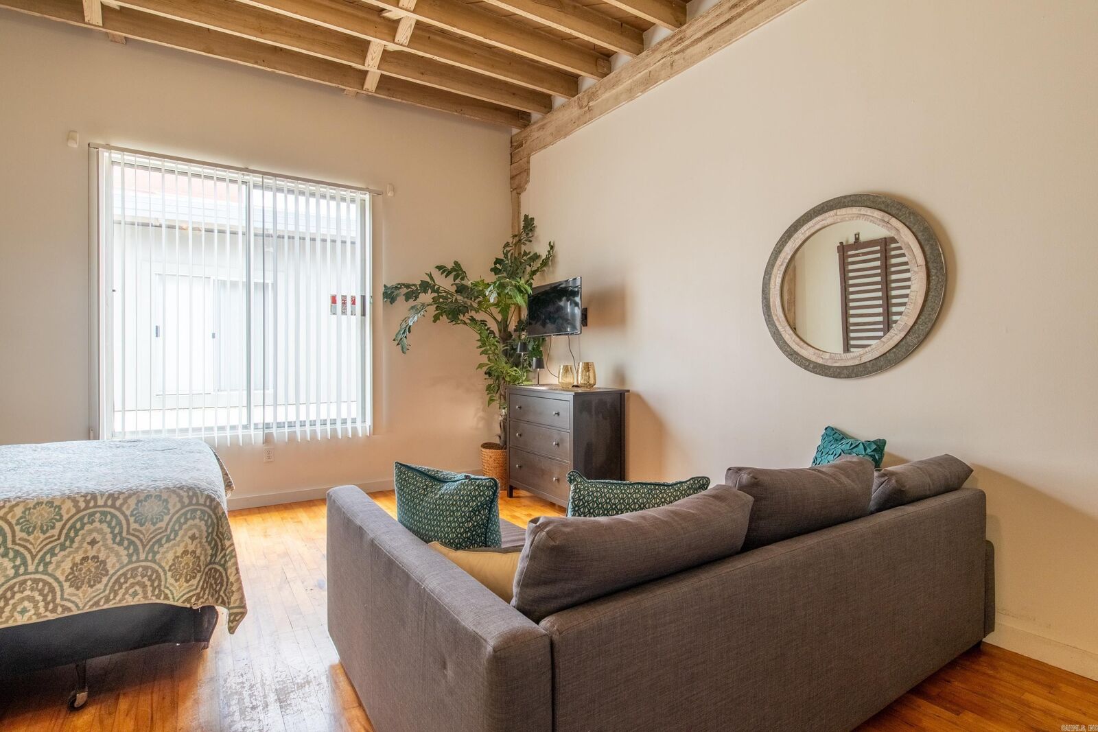 Property Photo:  423 E 3rd #221  AR 72116 
