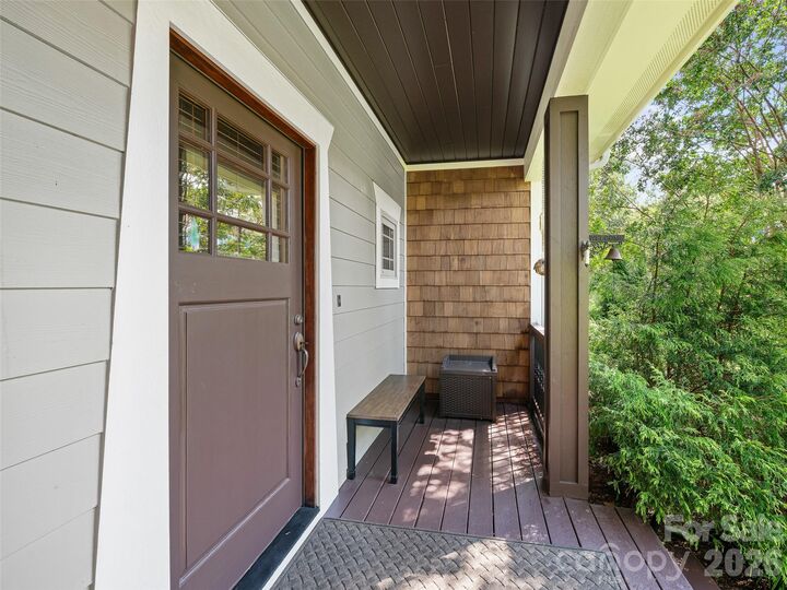 Property Photo:  6 Oak Springs Drive  NC 28704 