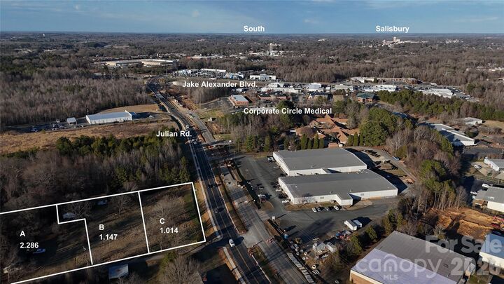 Property Photo: 1020 Suzannes Road NC 28147