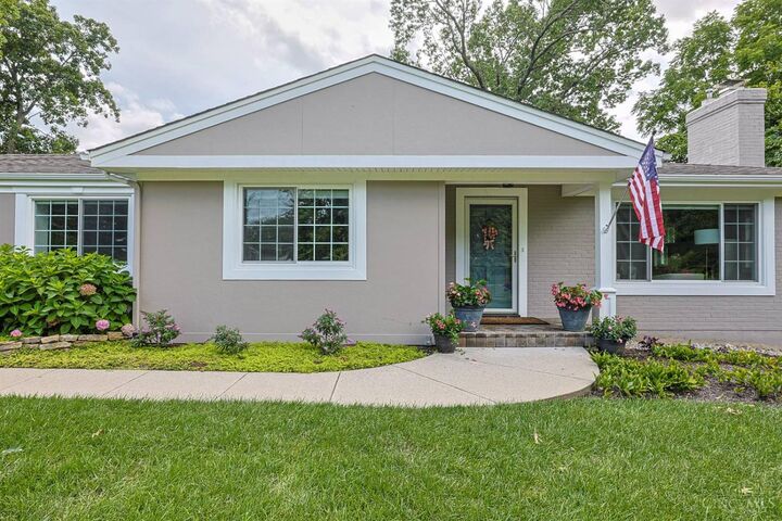 Property Photo: 6127 Kaywood Drive OH 45243