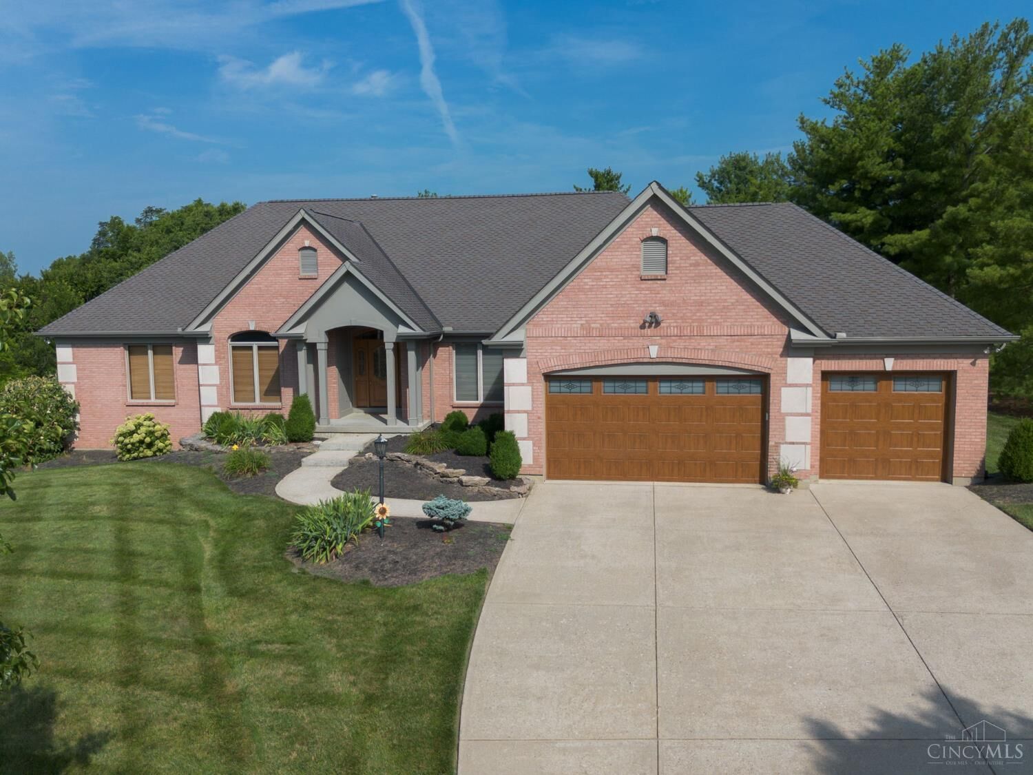 Property Photo:  6955 Tradewinds Court  OH 45011 