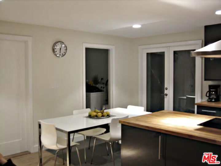 Property Photo: 4125 1/2 Huron Ave, Unit 1/2 CA 90232