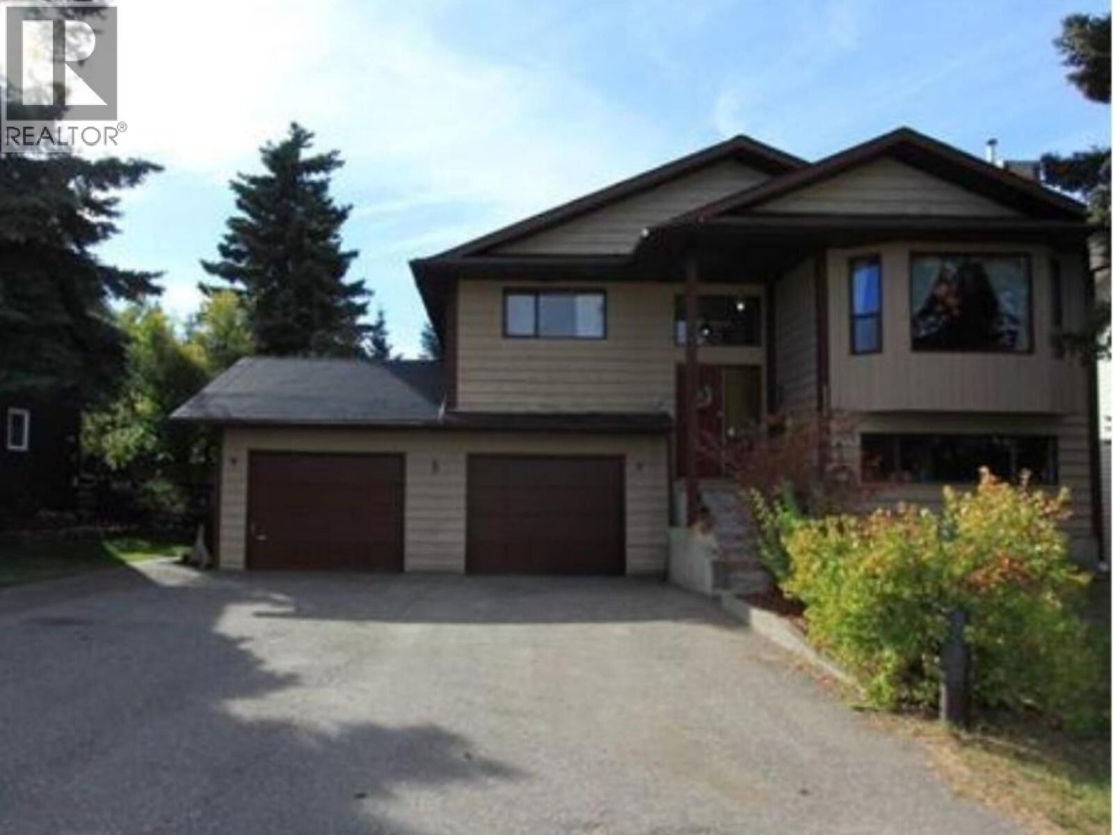 Property Photo:  11404 92 Street  BC V1J 4Y3 