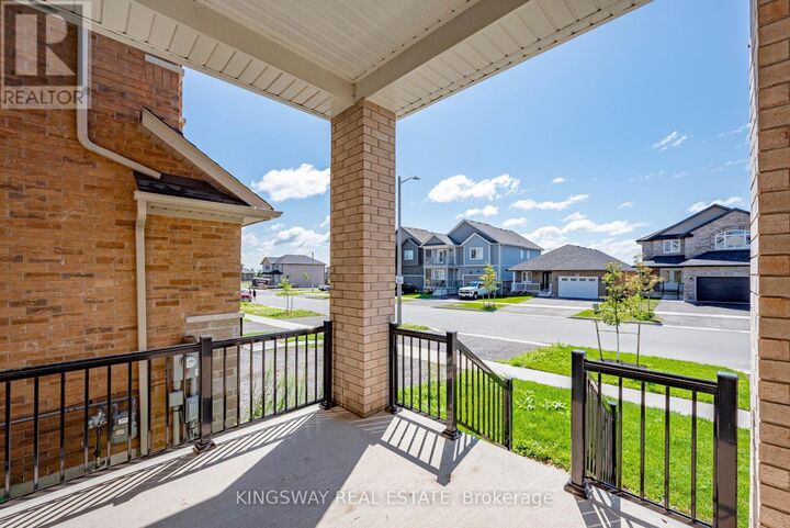 Property Photo:  101 York Drive  ON K9K 0H7 