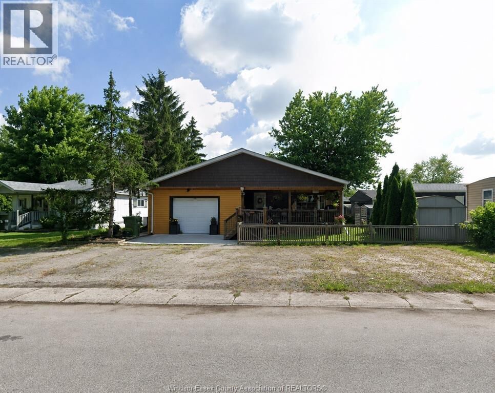 Property Photo: 187 Dana Drive ON N8M 2Y6