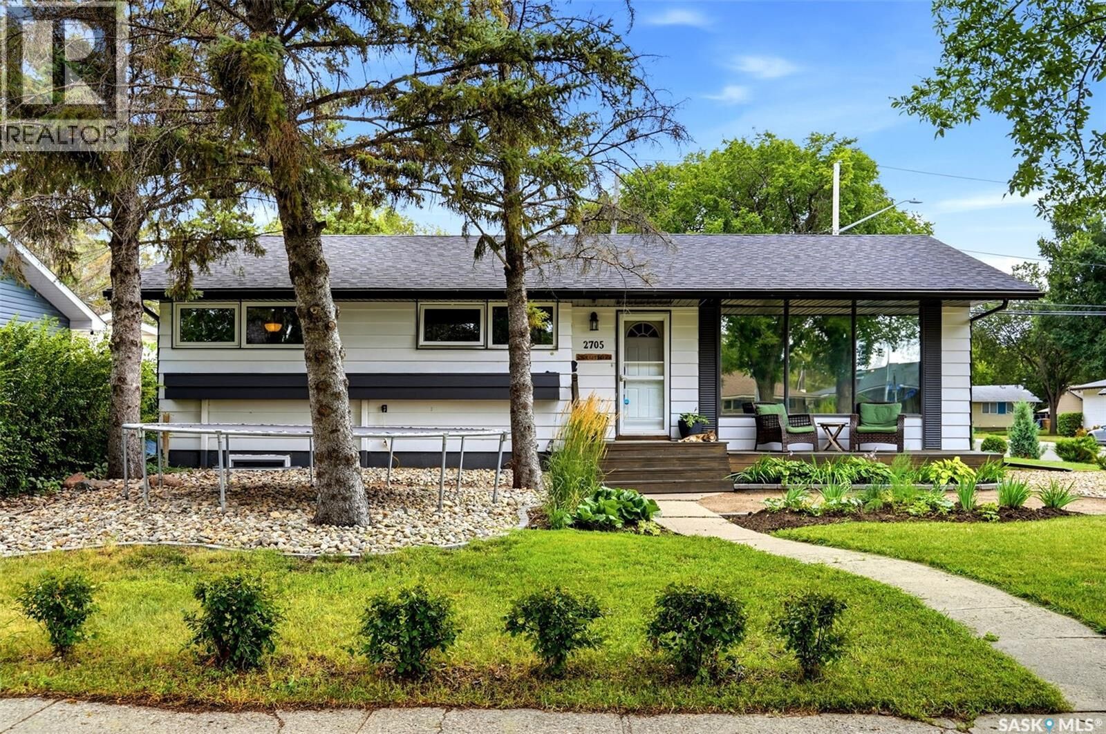 Property Photo:  2705 Grant Road  SK S4S 5G1 
