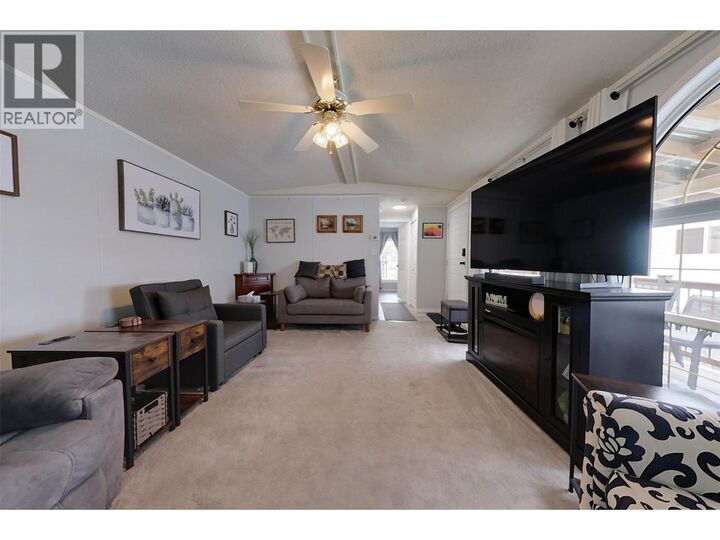 Property Photo:  724 Innes Avenue 61  BC V1C 2A5 