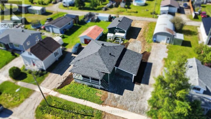 Property Photo: 143 Queen Street ON P0L 1T0