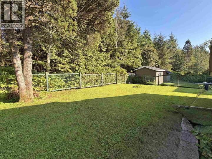 Property Photo:  217 Crestview Drive  BC V8J 2Z6 