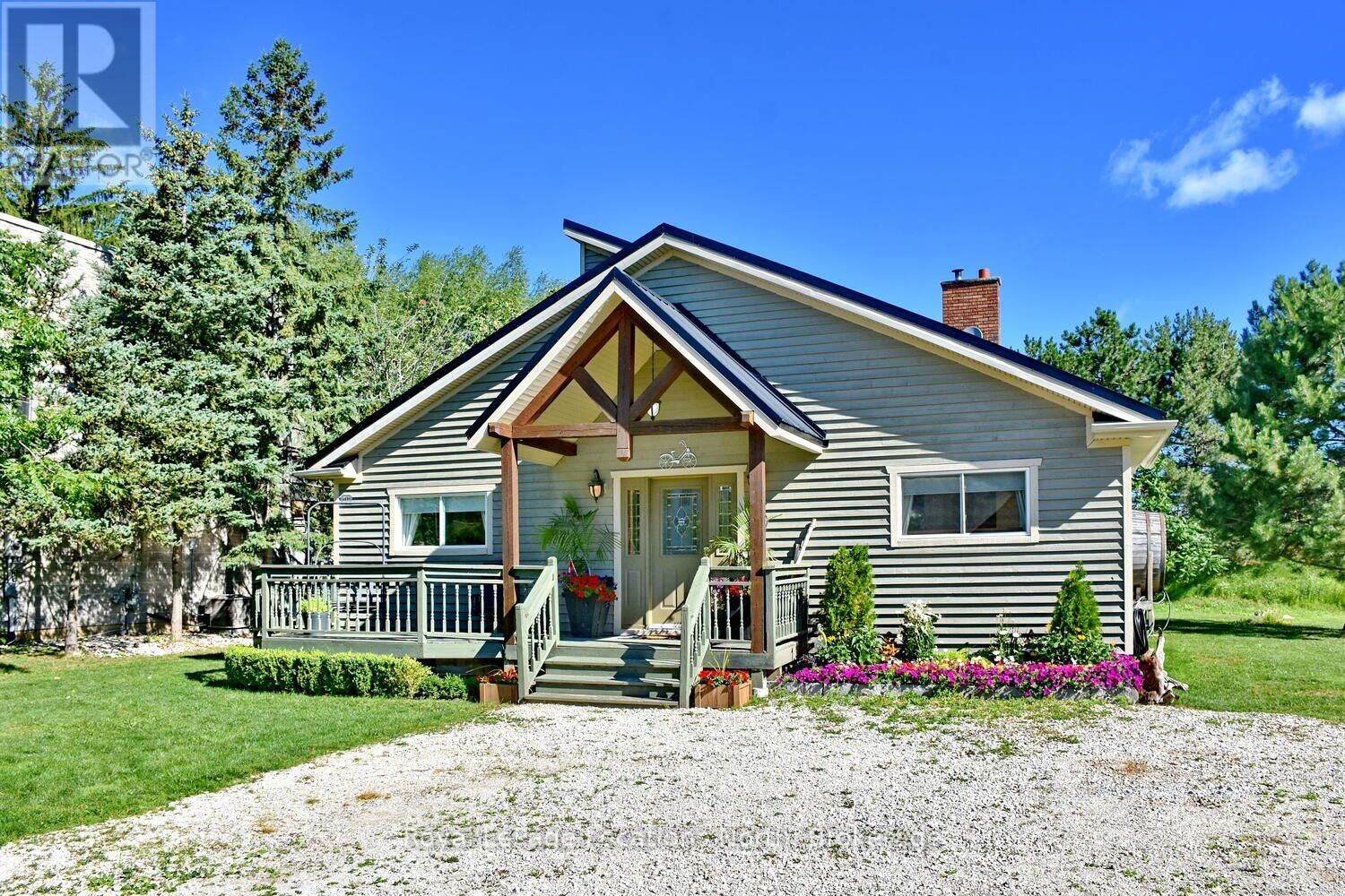 Property Photo: 154 Carmichael Crescent ON L9Y 0R3