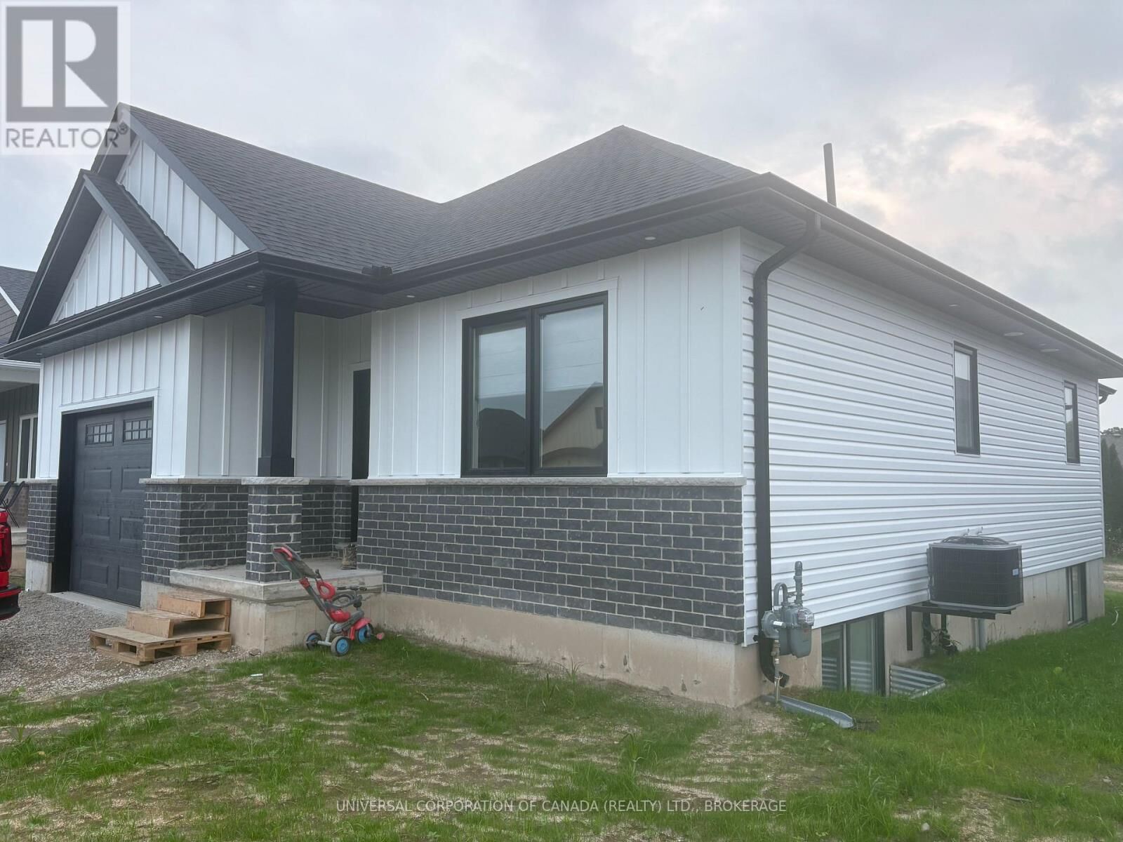 Property Photo: 63 Rebecca Drive ON N5H 0A1