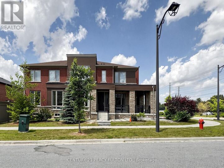Property Photo: 91 Badgerow Way ON L4G 0Z5
