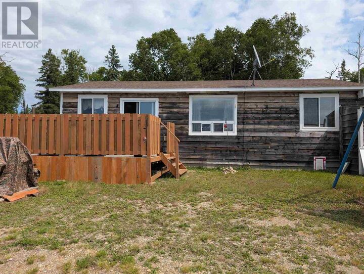 524 Highway 101 — photo 1