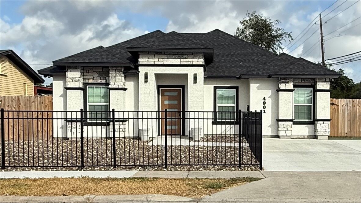 Property Photo:  4901 Dody Street  TX 78411 
