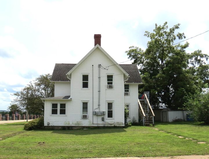 Property Photo:  502 S Eliza Street  IA 52060 