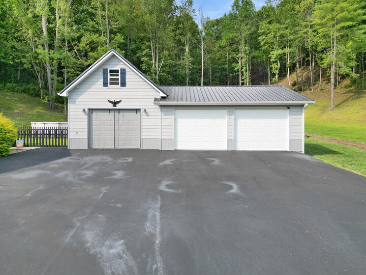 Property Photo:  1286 Ky. Rt. 993  KY 41263 