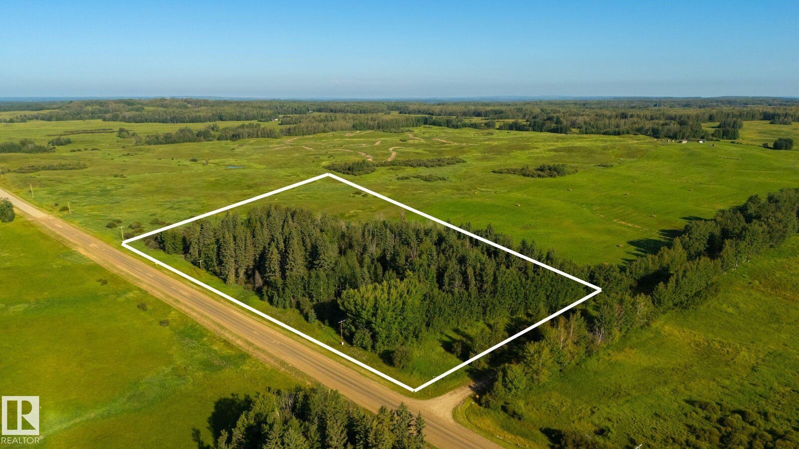 Property Photo:  Twp Rd 522 RR 62  AB T0E 2B0 