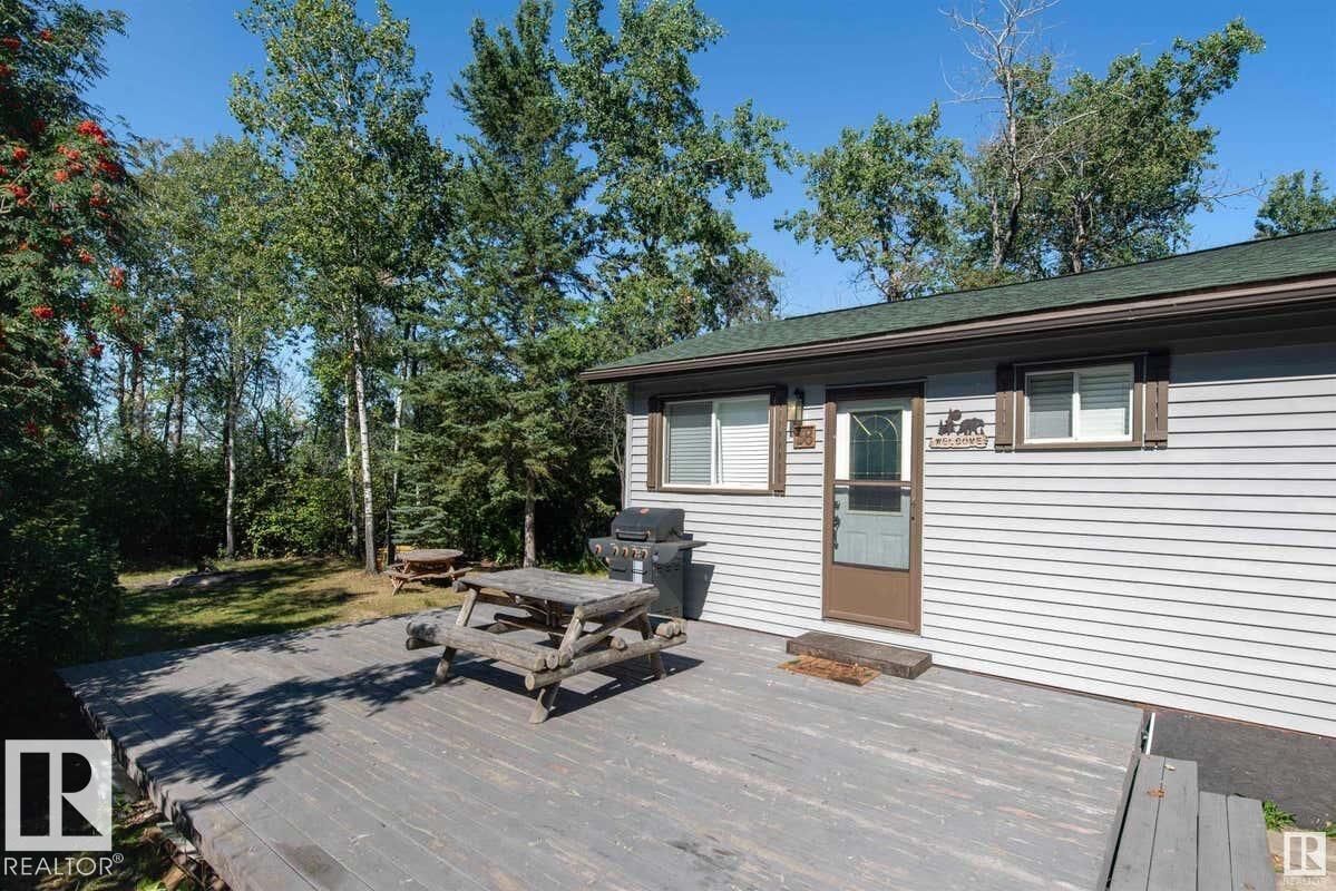 Property Photo:  59526 Highway 657  AB T9N 2G9 