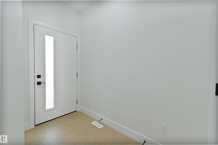Property Photo: 573 Ashgrove Circle AB T9E 0K8