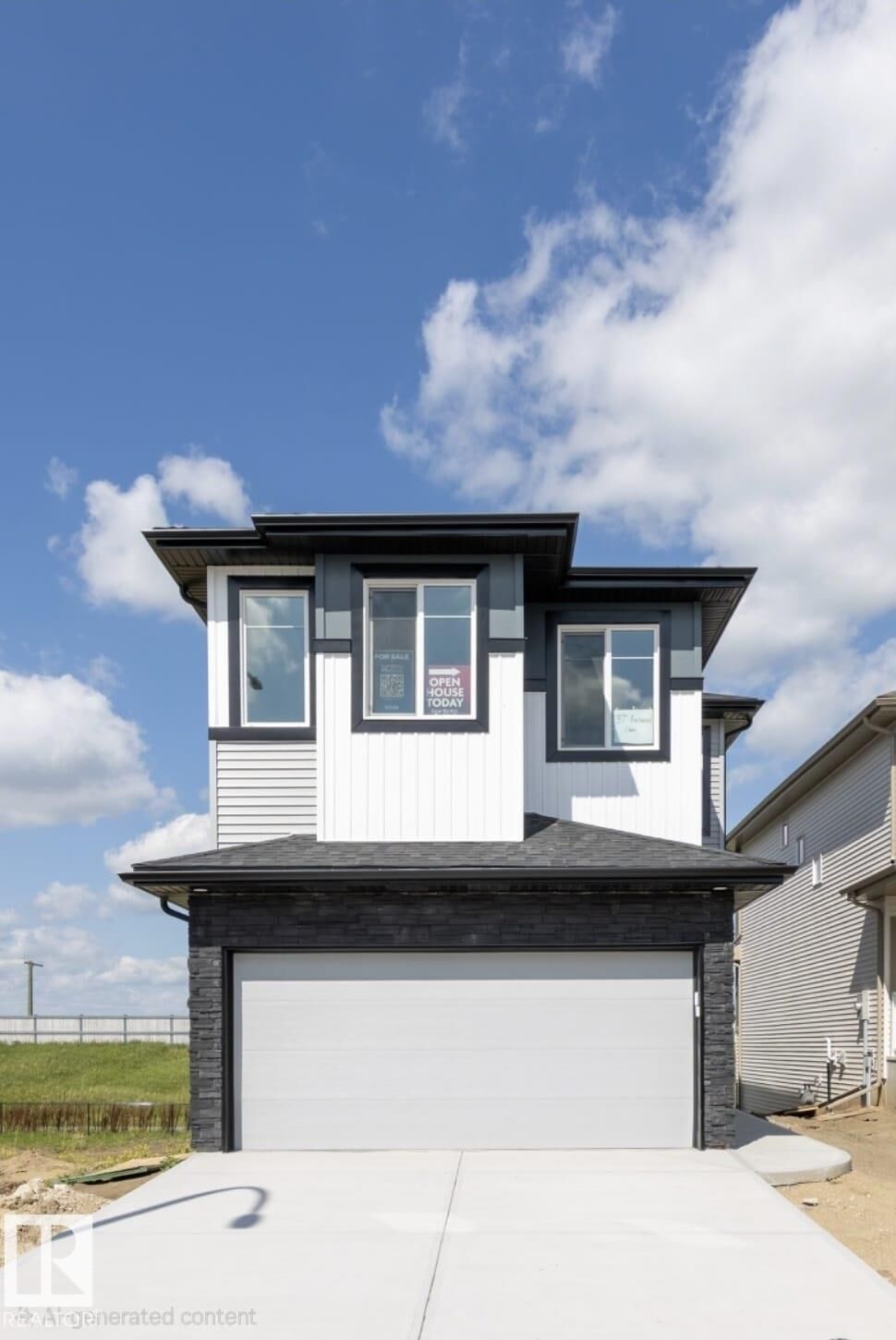 Property Photo: 37 Axelwood Crescent AB T7X 4G4