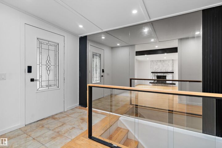 Property Photo:  23 Gillingham Crescent  AB T8A 2X5 