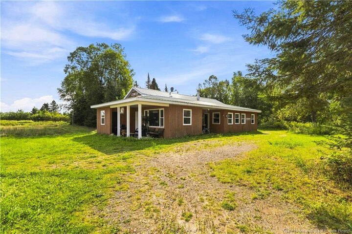 1156 Benton Road — photo 1