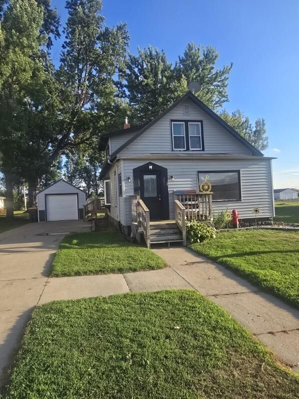 Property Photo: 213 3rd Street W MN 56144