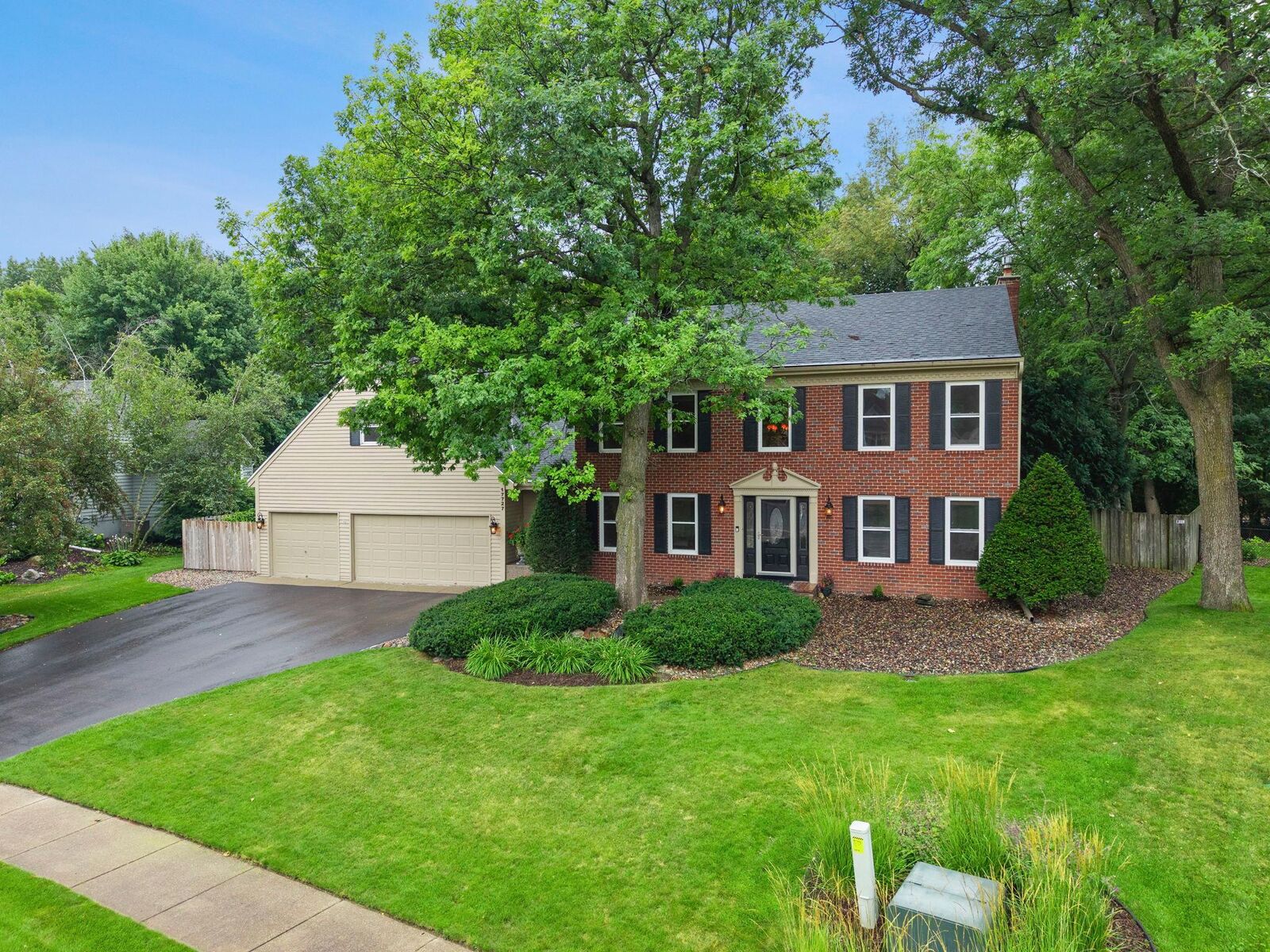 Property Photo:  17727 Kingsway Path  MN 55044 