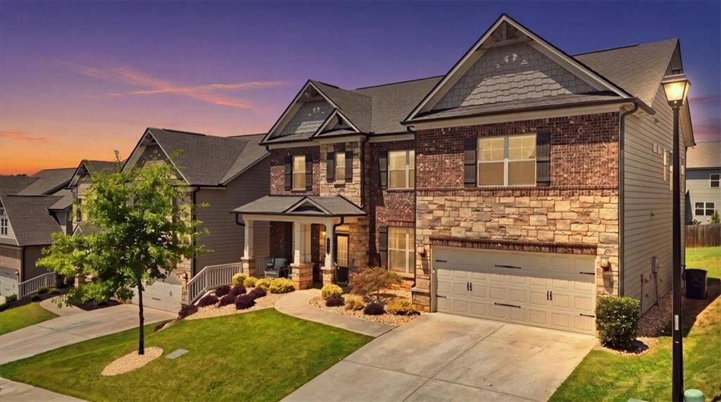 Property Photo: 4422 Chestnut Oak Way SW GA 30504