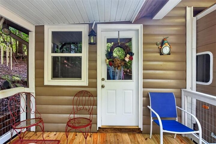 Property Photo:  190 26th St.  GA 30540 