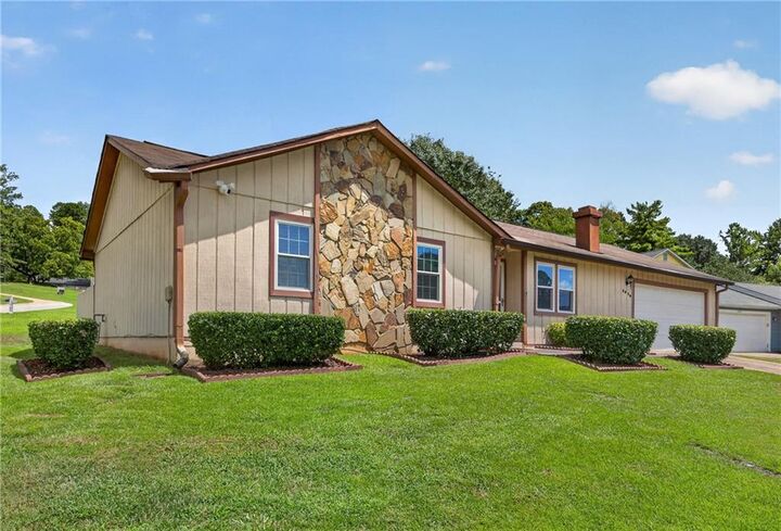 Property Photo: 1019 Park West Lane GA 30088