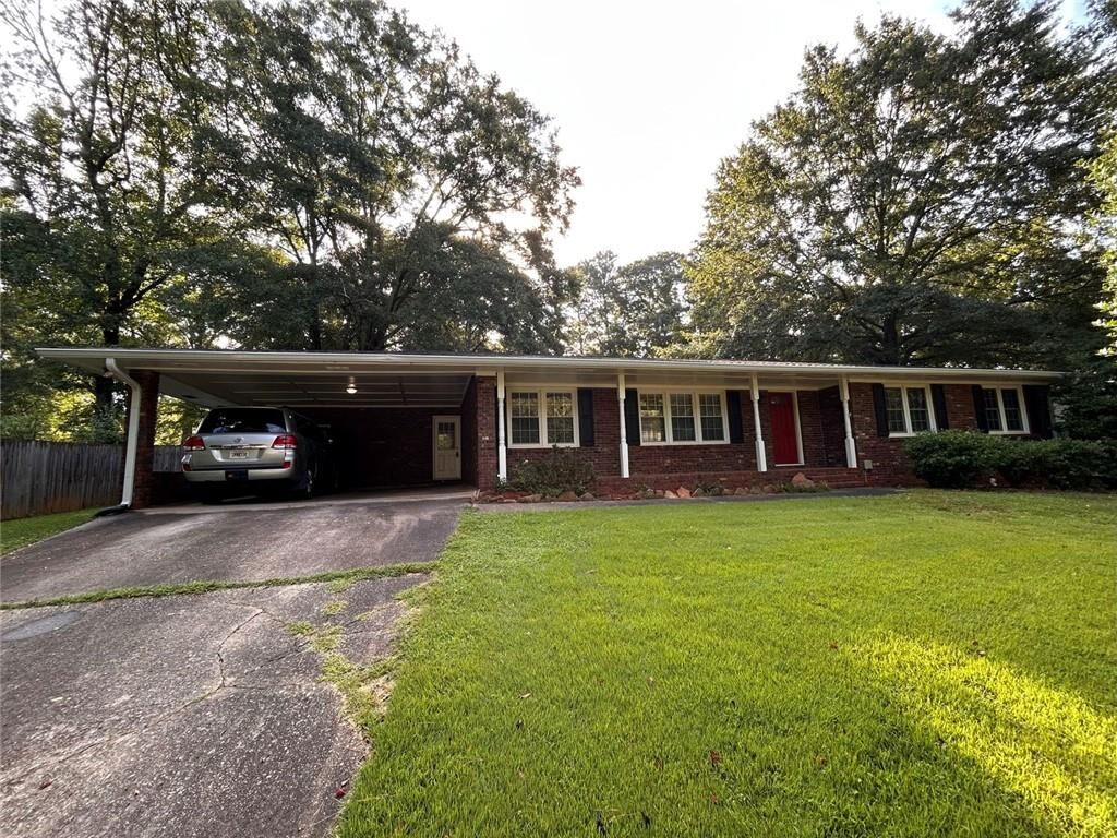 Property Photo:  995 Melody Lane  GA 30075 