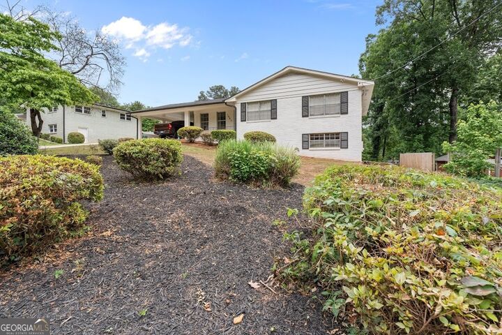 Property Photo:  1083 Amelia Drive SW  GA 30060 