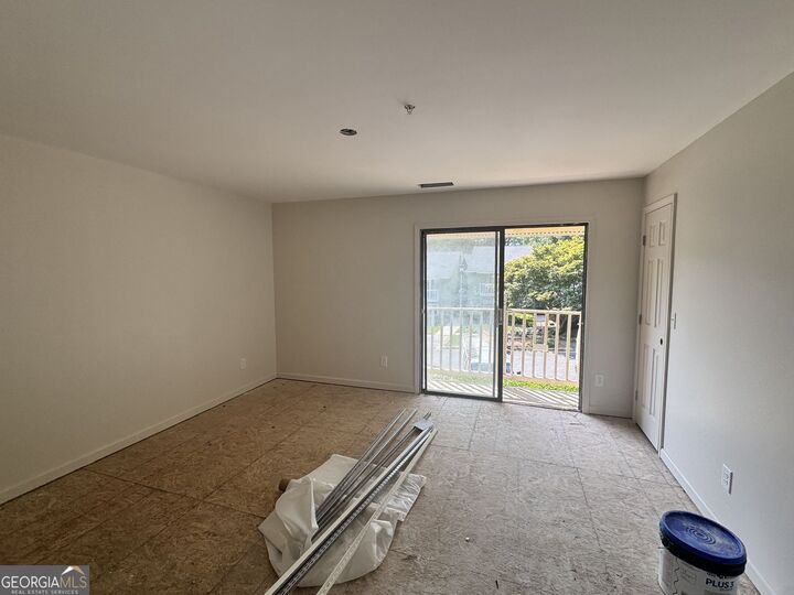 Property Photo: 732 Hanover Lane SE GA 30067