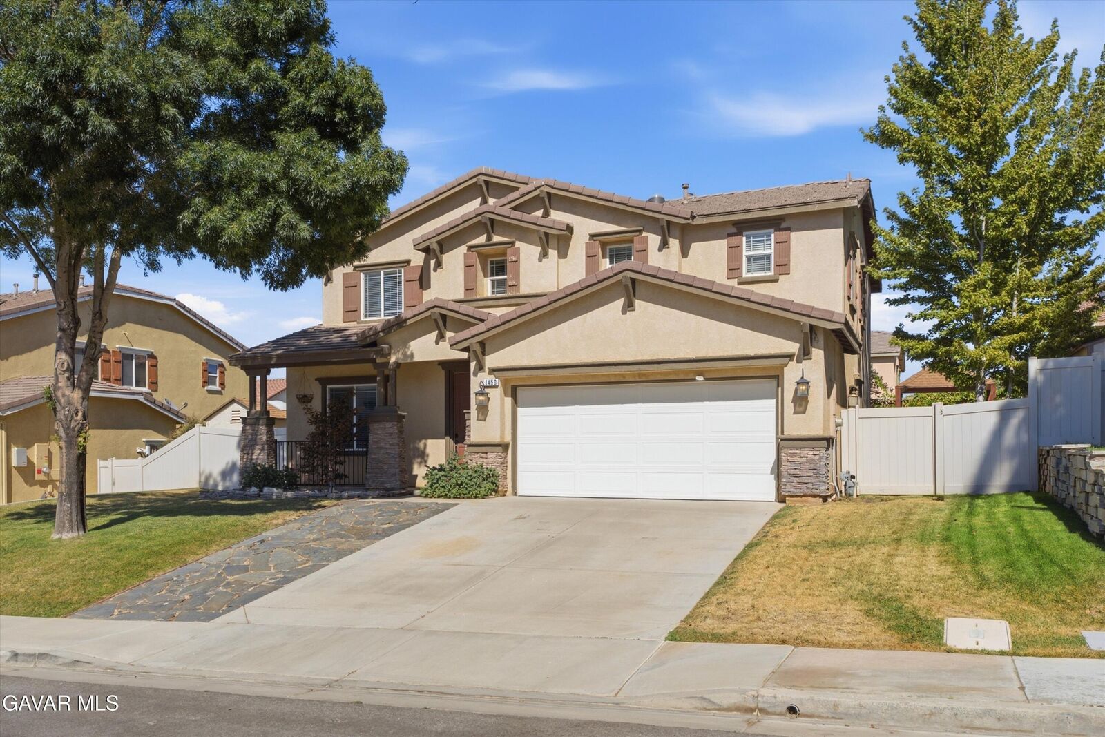 Property Photo:  1450 S Green Street  CA 93561 
