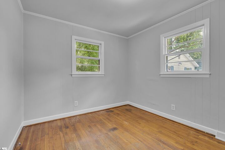 Property Photo: 223 McMakin Drive SC 29617