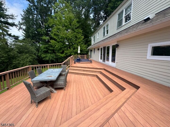 Property Photo:  26 Stone Fence Rd  NJ 07924 