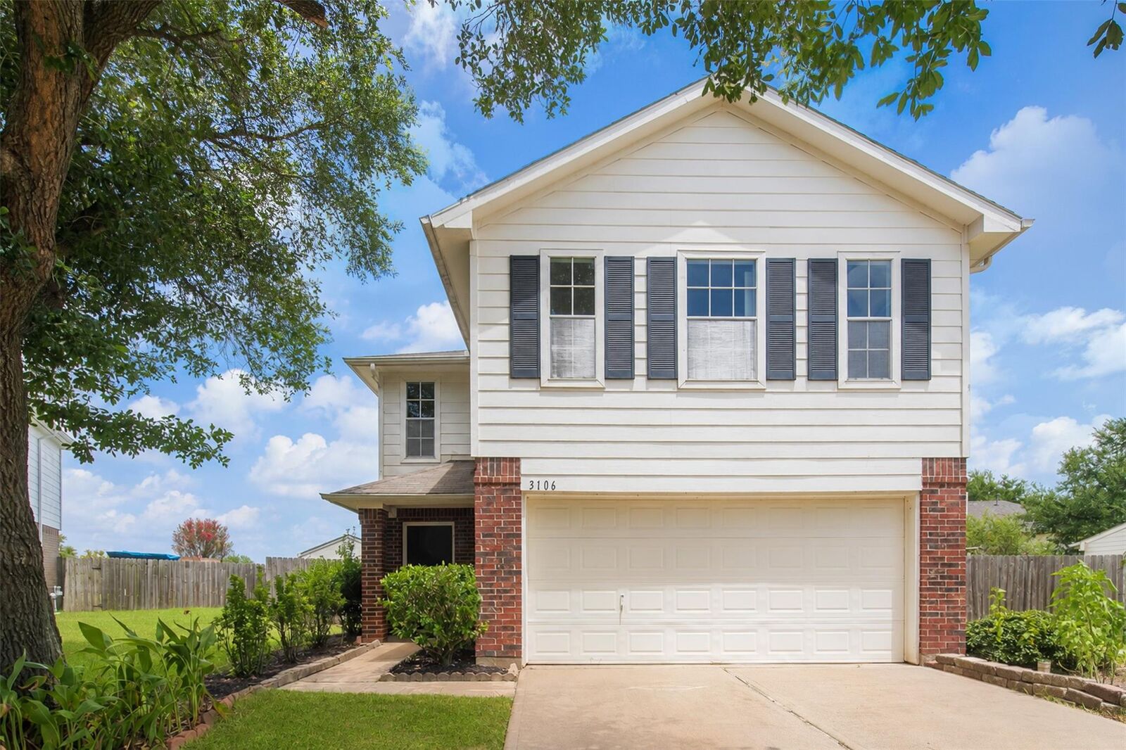 Property Photo: 3106 Snug Harbour Court TX 77449