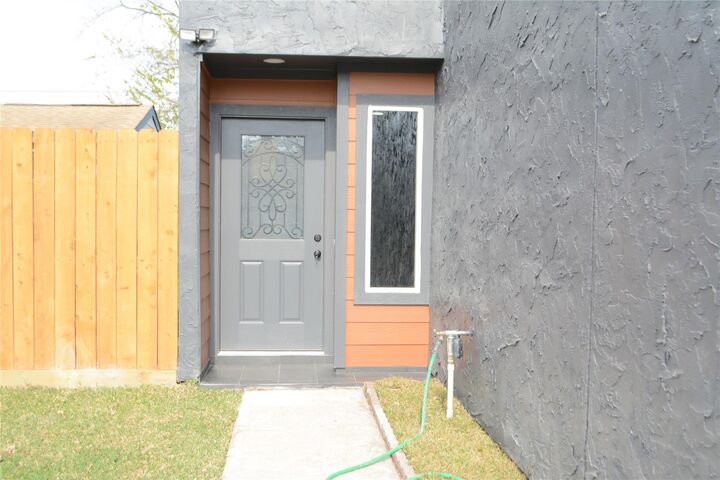 Property Photo: 10260 Bridgeland Lane TX 77041