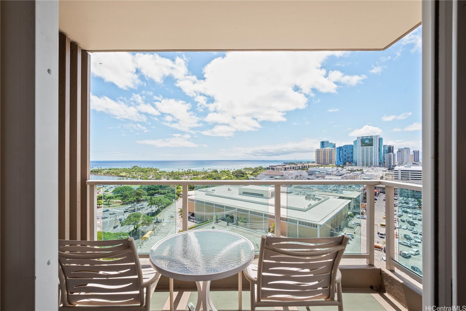 Property Photo:  410 Atkinson Drive 1707  HI 96814 