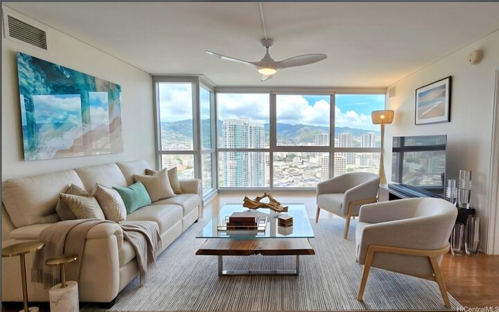 Property Photo: 1177 Queen Street 3901 HI 96814